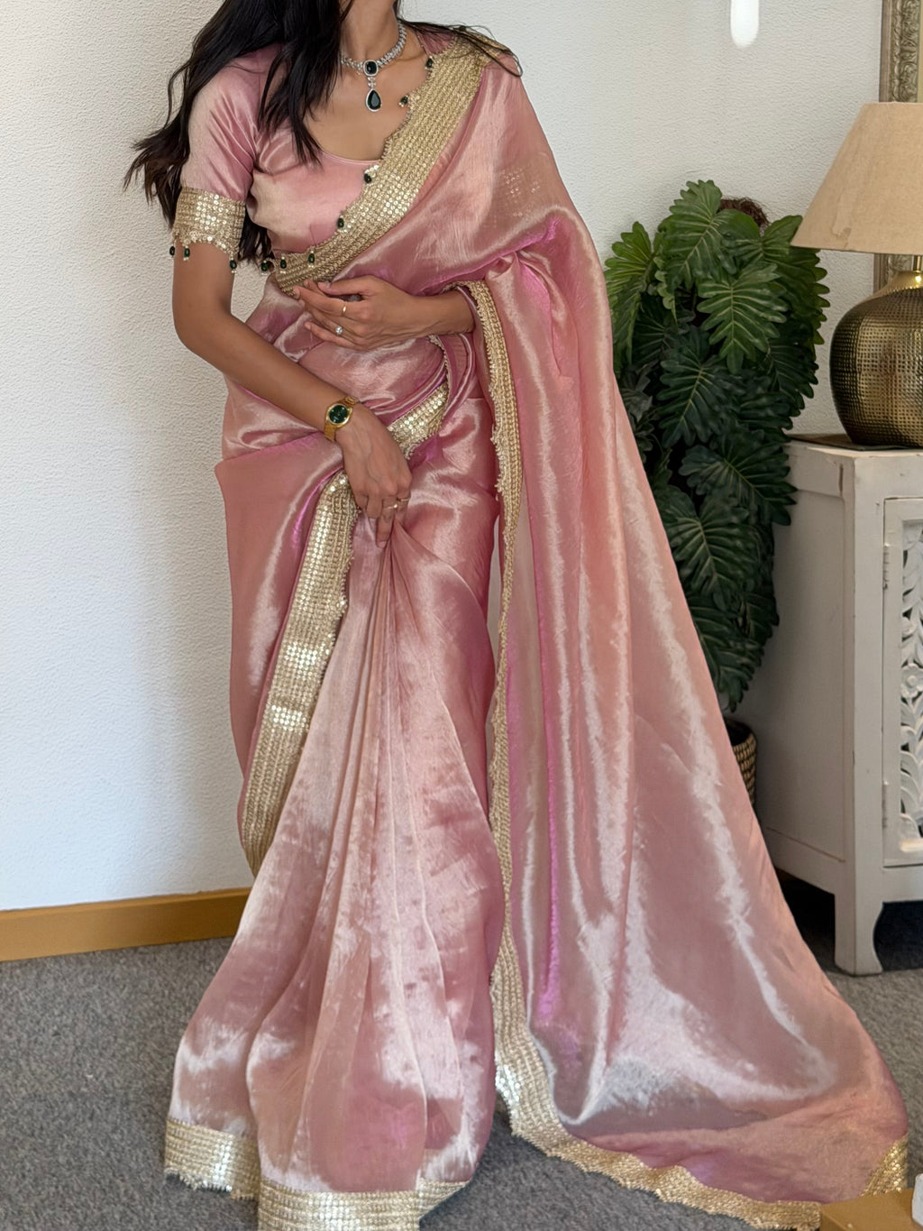 Noor-e-gulabi