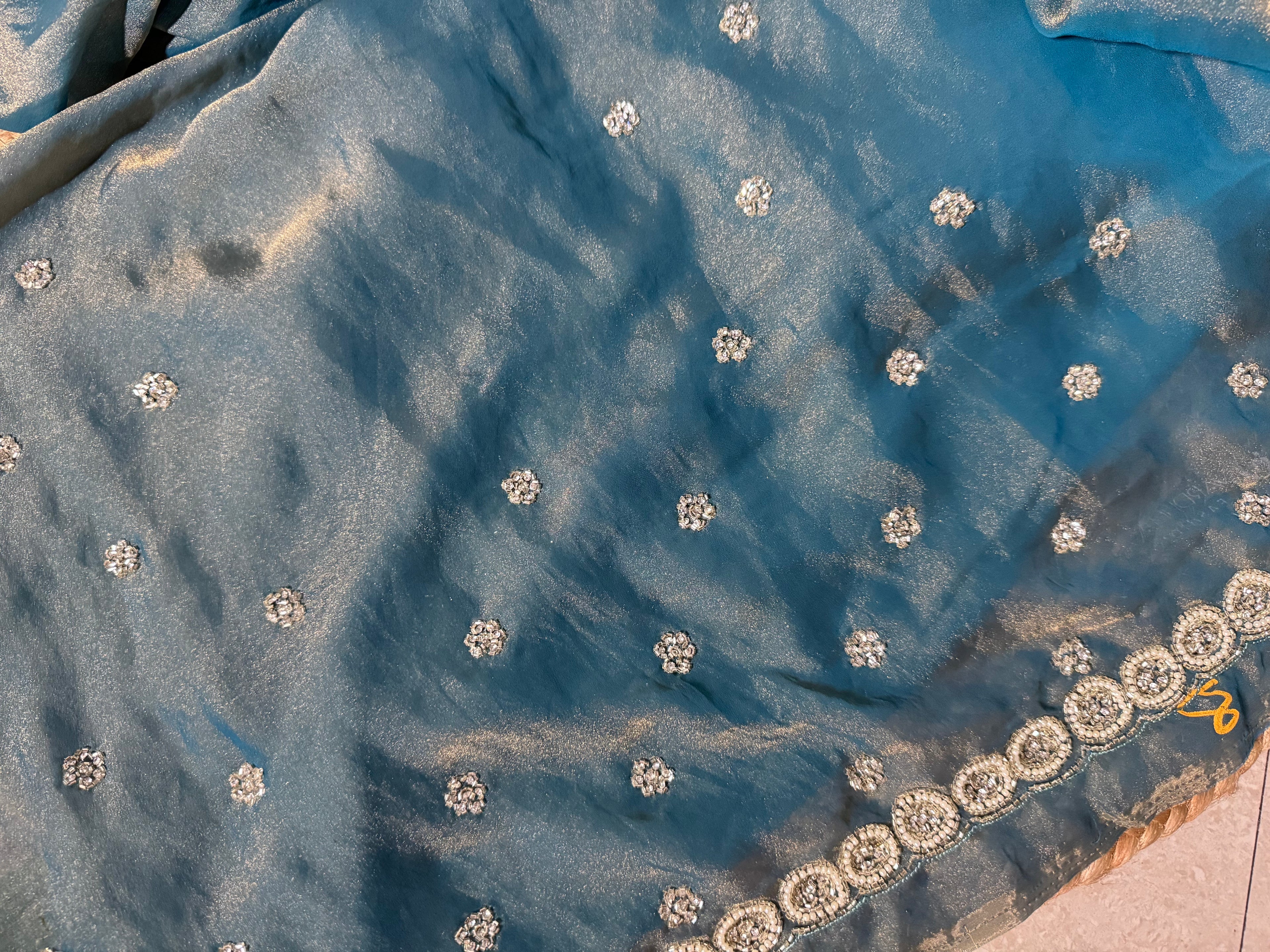 Inara [in two colour]