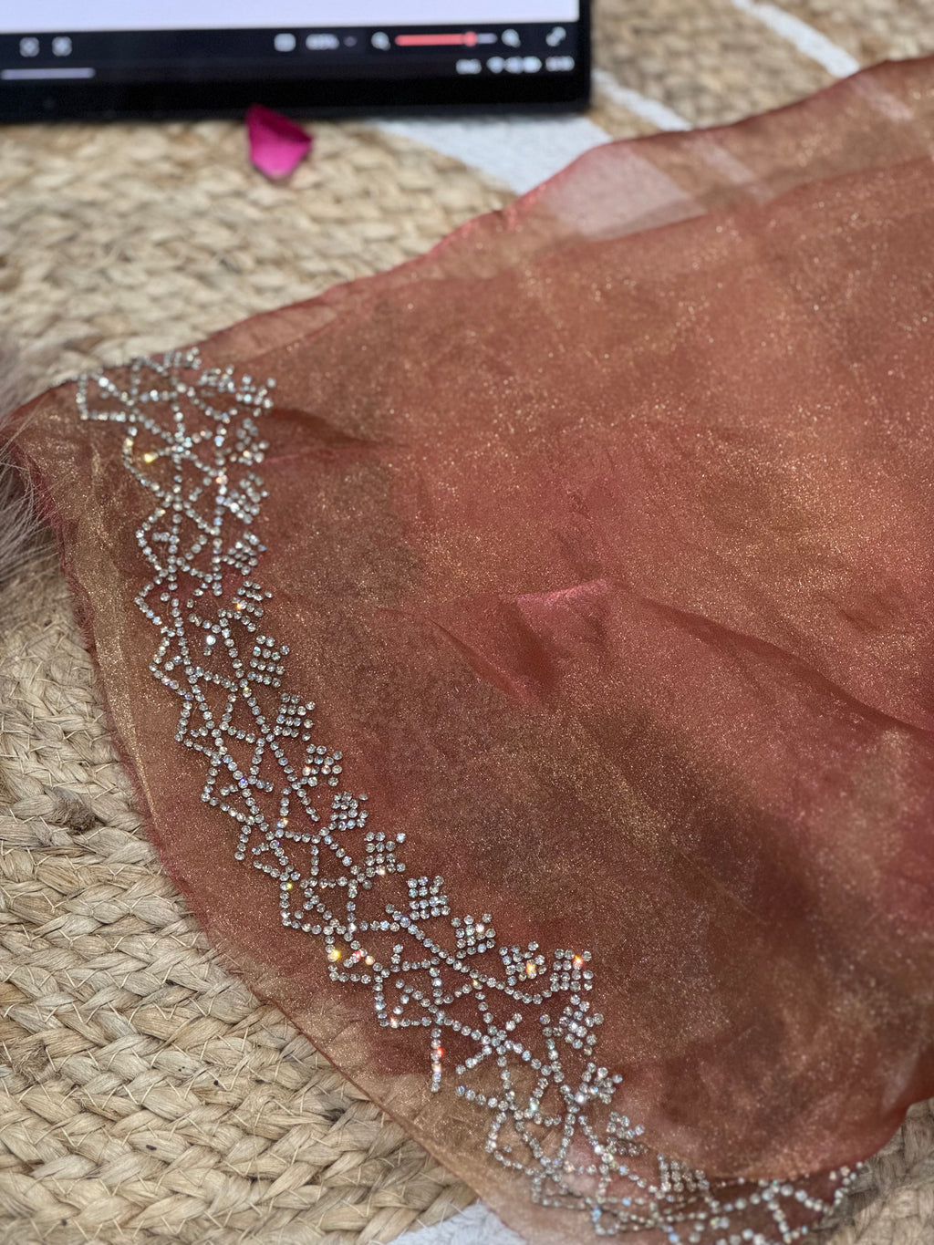 Ambar (in two colors)