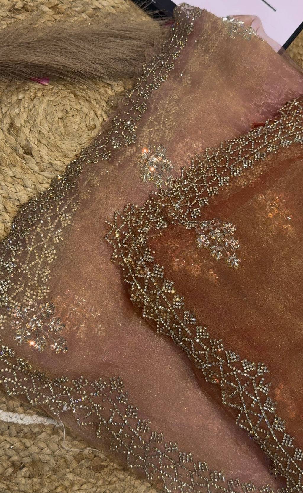 Ambar (in two colors)